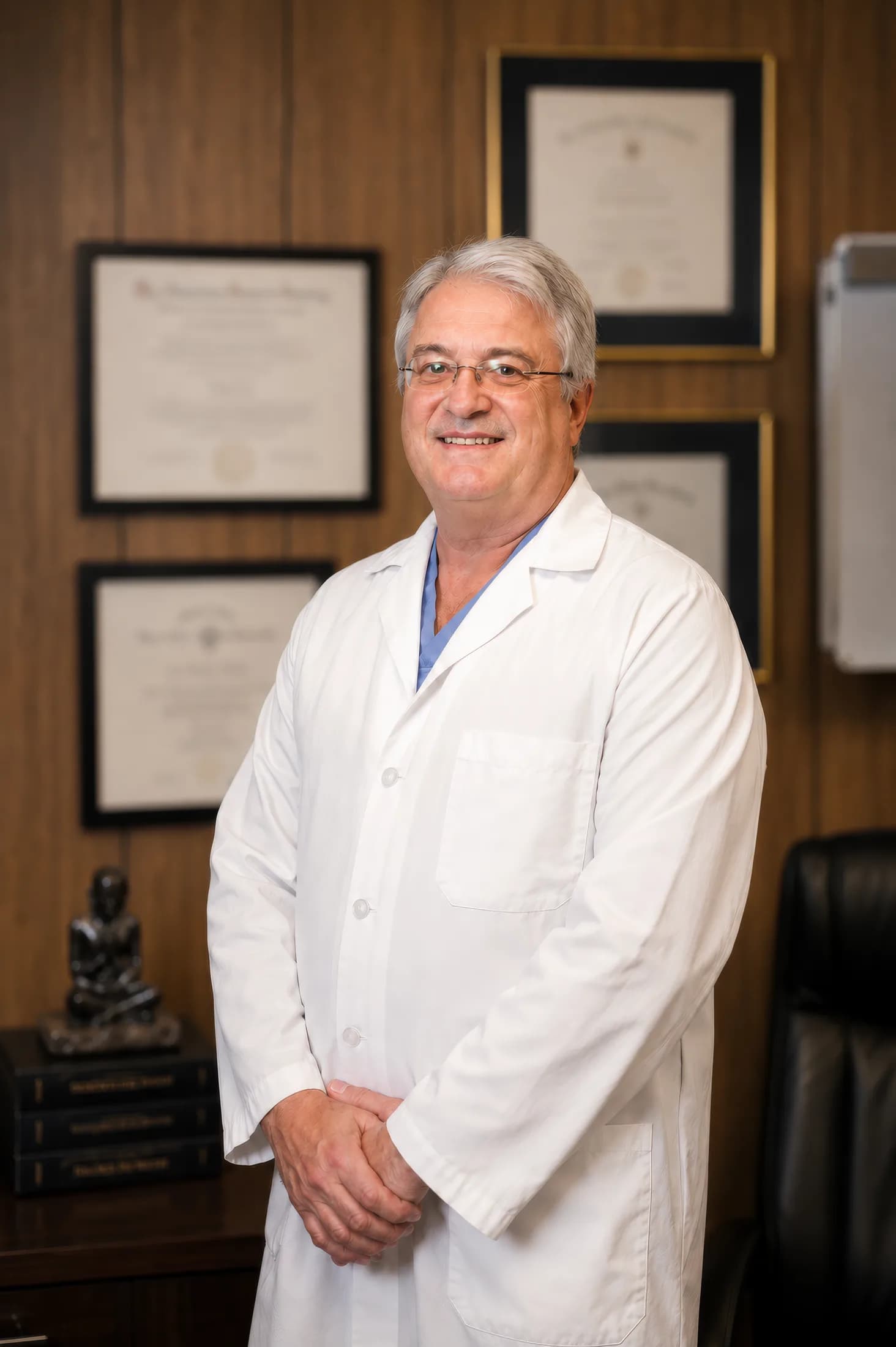 Dr. Carl Cricco