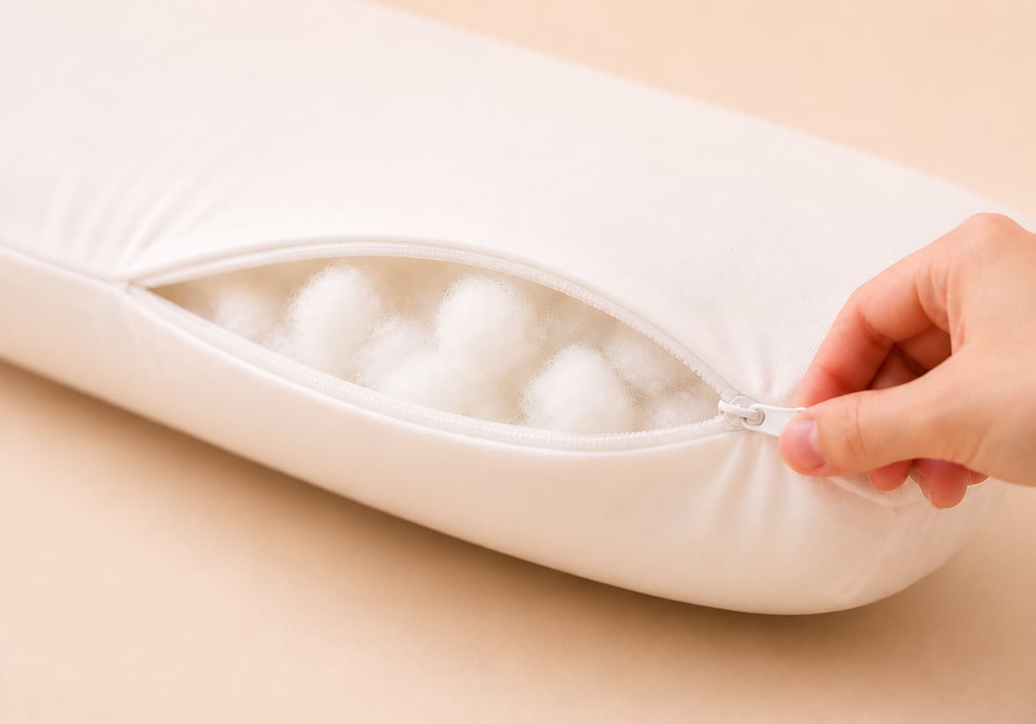 White snuggL pillow product shot